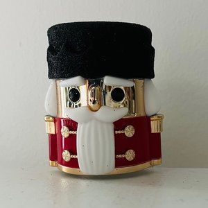 COPY - B&BW Nutcracker Wallflower Fragrance Plug Diffuser
